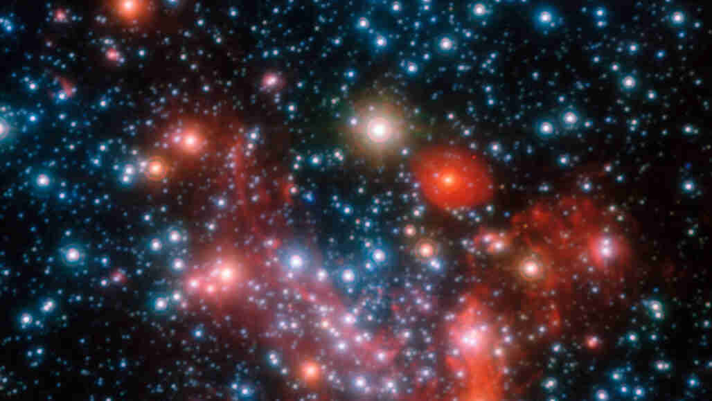 银河系是大多数大规模的明星群可能已经吃了一个较小的集群