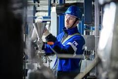 俄罗斯天然气工业股份公司（Gazprom Neft）更新了俄罗斯催化剂生产厂的进度
