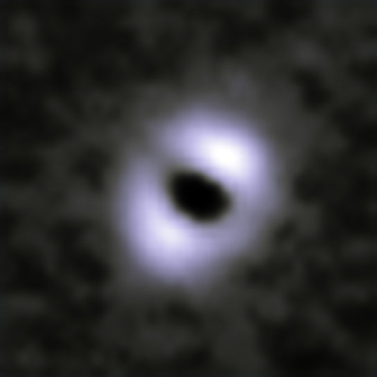 天文学家观察一条带有行星系统的灰色恒星