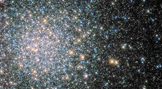 Hubble观看球形集群凌乱5