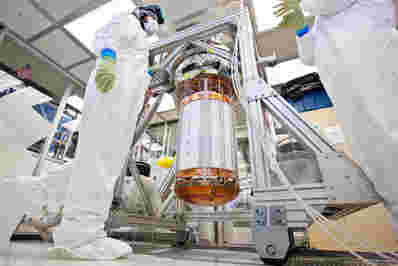 勒克斯暗物质探测器完成了前90天的操作