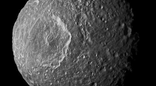 土星的月亮米马斯可能在表面下有液体水海洋