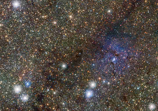 Vista观看Trifid Nebula并揭示了先前隐藏的物体