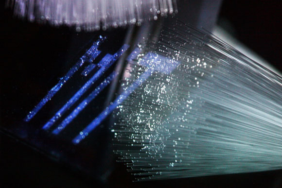 麻省理工学院用开放式纤维开发新的成像系统