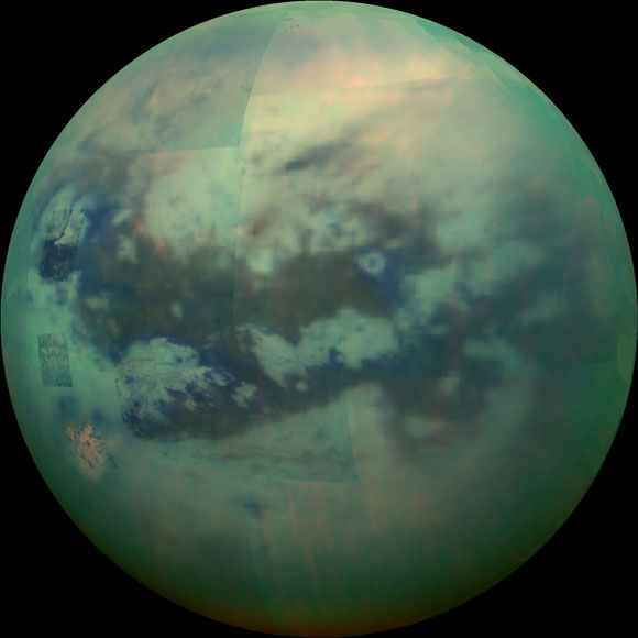 卡西尼号拍摄了土星“月亮泰坦”的红外图