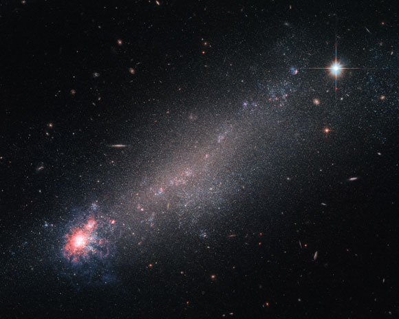 本周的哈勃图像 -  NGC 4861