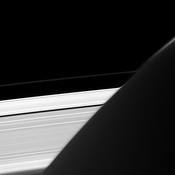 土星的A和F戒指的新视图