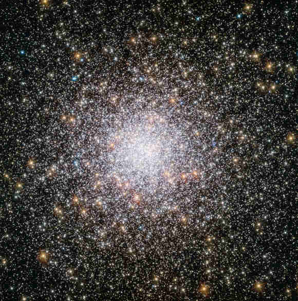 哈勃周图像–球状星团NGC 362