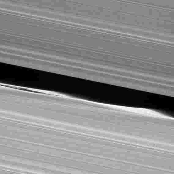 卡西尼景观土星的主戒指的外缘