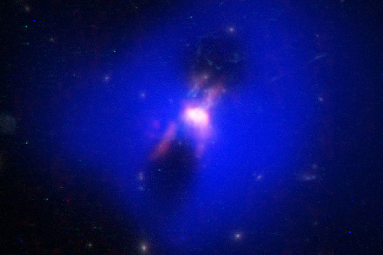 Alma观察一个制造恒星燃料的黑洞