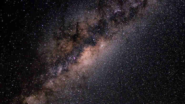 天体物理学家解决了银河系反物质形成方式的奥秘