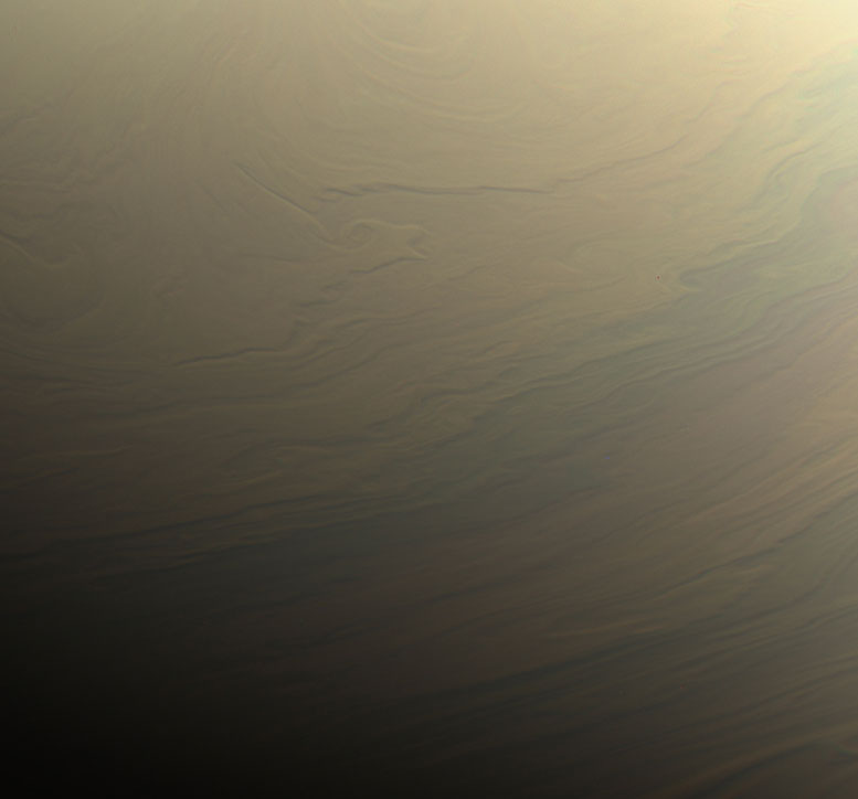 美国宇航局的Cassini Spacecraft意见梦幻般的漩涡