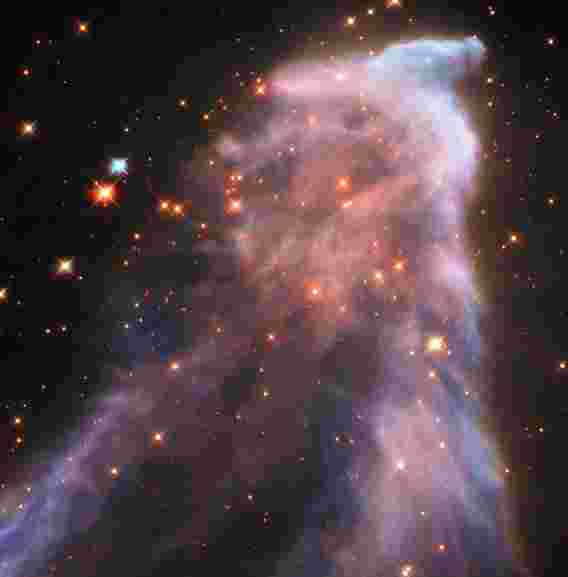 哈勃太空望远镜捕捉仙后座的幽灵