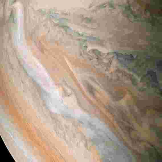 朱诺（Juno）观察喷射流在木星大气中的加速传播