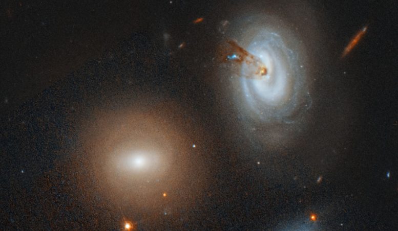 壮观的哈勃图像显示了失去螺旋臂的星系
