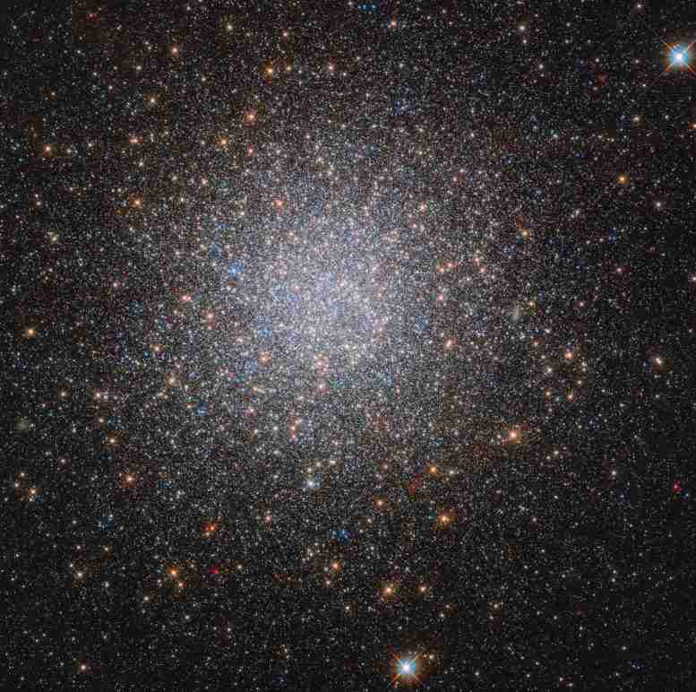 本周的哈勃图像 -  NGC 2419的两个神秘人口