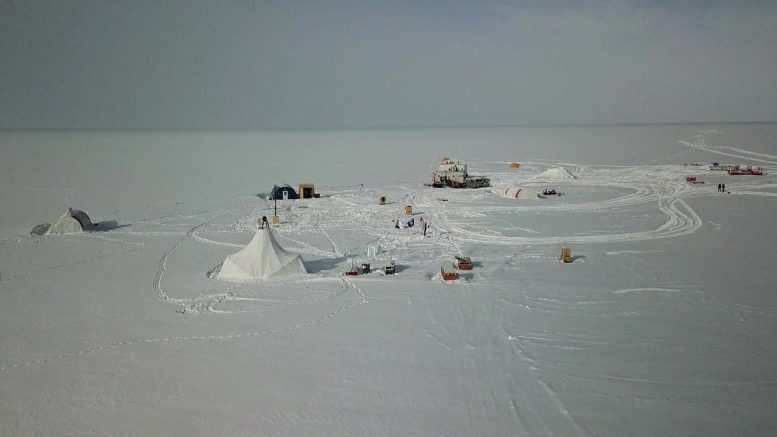极端大气化学：古老的南极空气桶旨在追踪稀有气体的历史