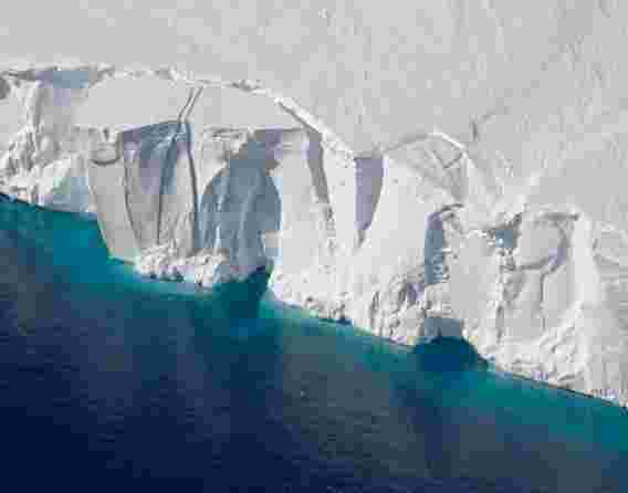 由于错误的假设，南极冰崖的海平面上升可能被高估了