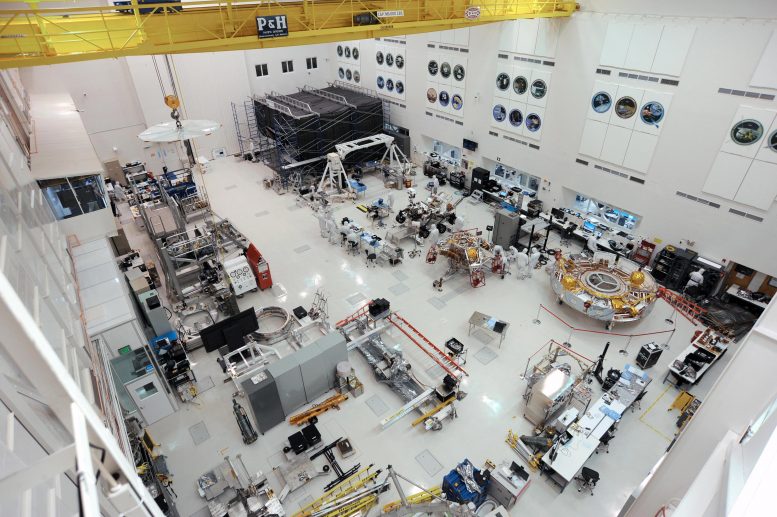 空间历史是在美国宇航局喷气式推进实验室机器人厂制造的