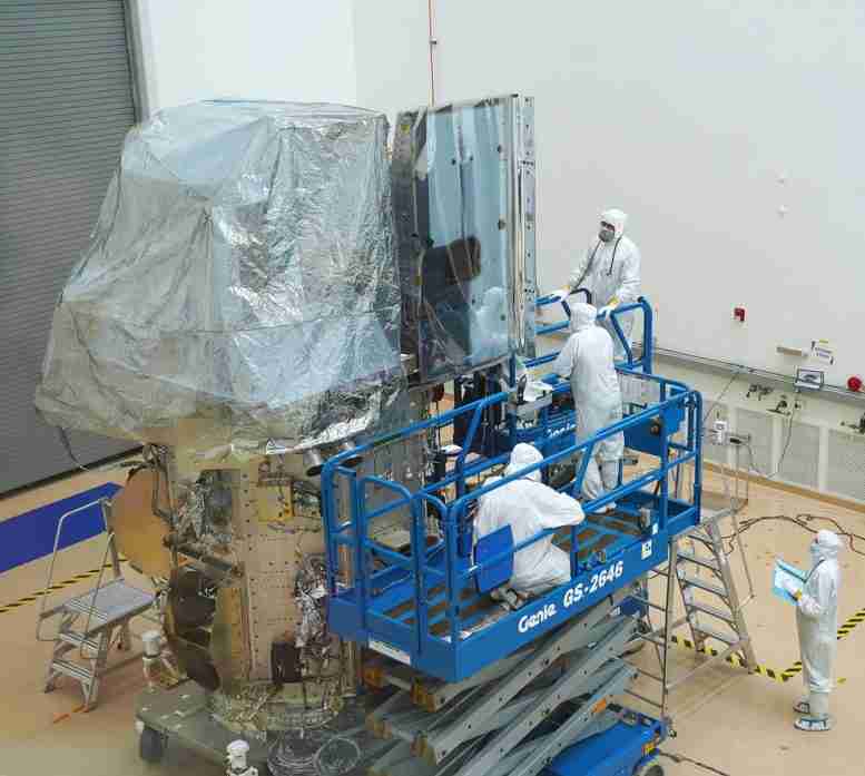 Landsat 9科学仪器附着在宇宙飞船上 - 发射更近一步