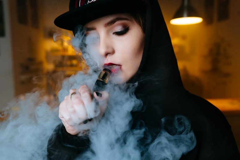 Vaping肺损伤症状没有新的 - 在线报告在线至少七年