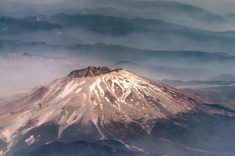 厨房烤箱如何帮助恢复圣海伦火山喷发前的地震图