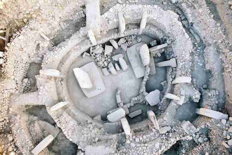 在新石器时代寺发现的神秘复杂的几何建筑 - 在巨石阵前建造了6000年