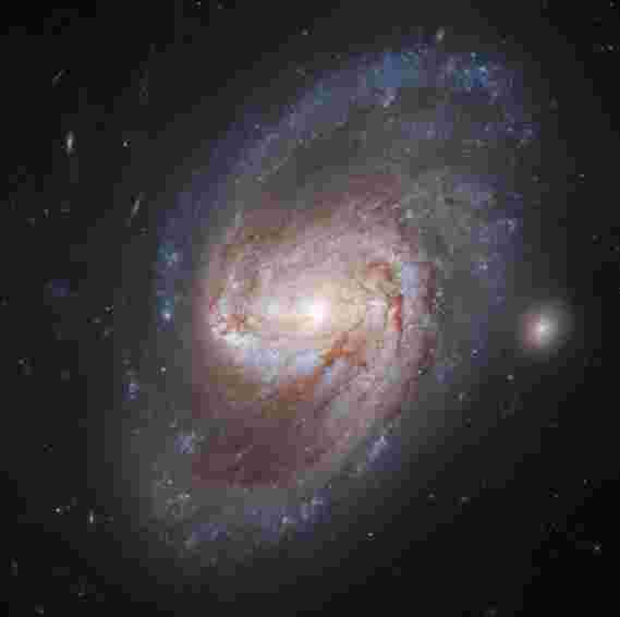 银河银河，燃烧的光明！哈勃望远镜发现了两颗超新星的来源
