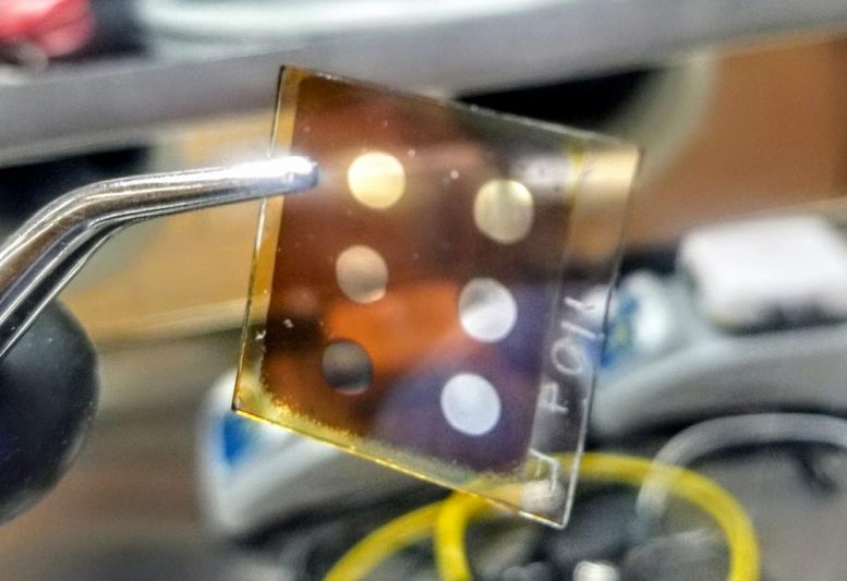 下一代钙钛矿太阳能电池可以散热，保持高效率