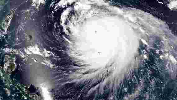 美国宇航局卫星发现海力现在是一个超级台风 -  31英里的眼睛
