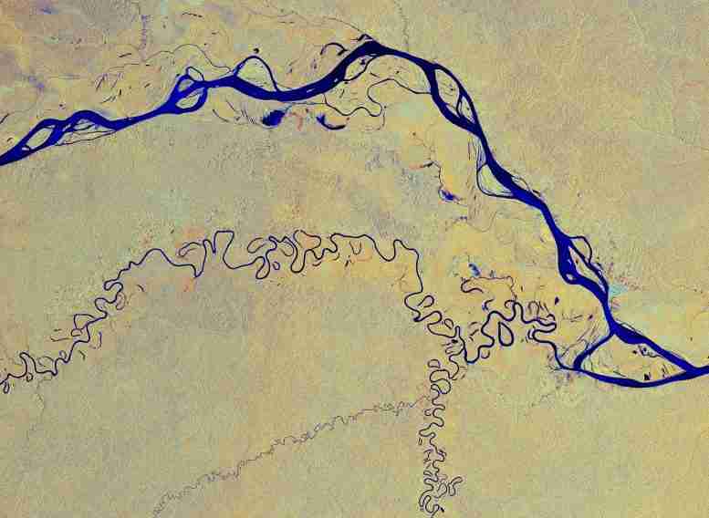 从太空俯瞰壮丽的亚马逊河的壮丽景色