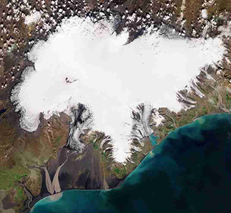 太空中的地球：令人敬畏的Vatnajökull，冰岛[视频]