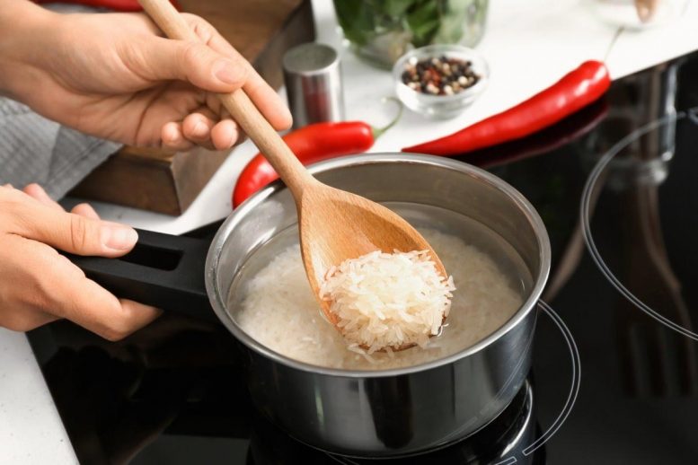 科学家们发现烹饪米饭的新方式，蒸煮砷并保留营养素