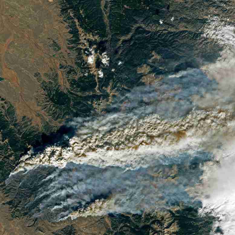 东部麻烦大火-科罗拉多有史以来第二大火灾-蔓延到落基山脉