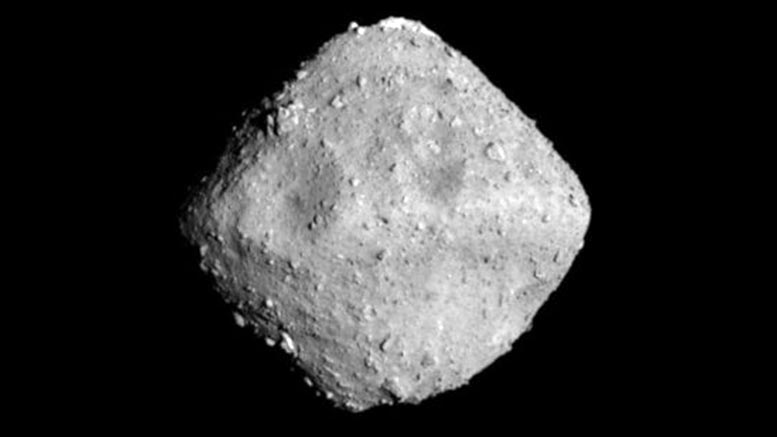 龙古的洛基往事：龙古（Ryugu）上的各种岩石为小行星的动荡历史提供线索