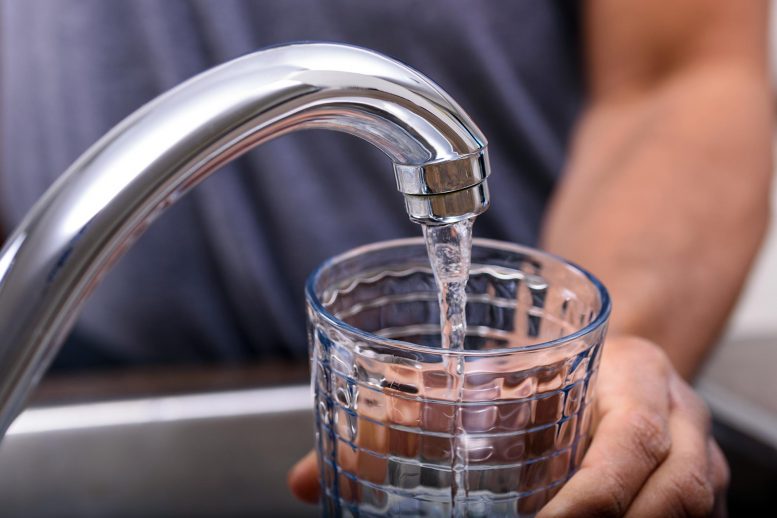 哥伦比亚研究人员警告说：几个美国人口和区域暴露于饮用水中的高砷浓度