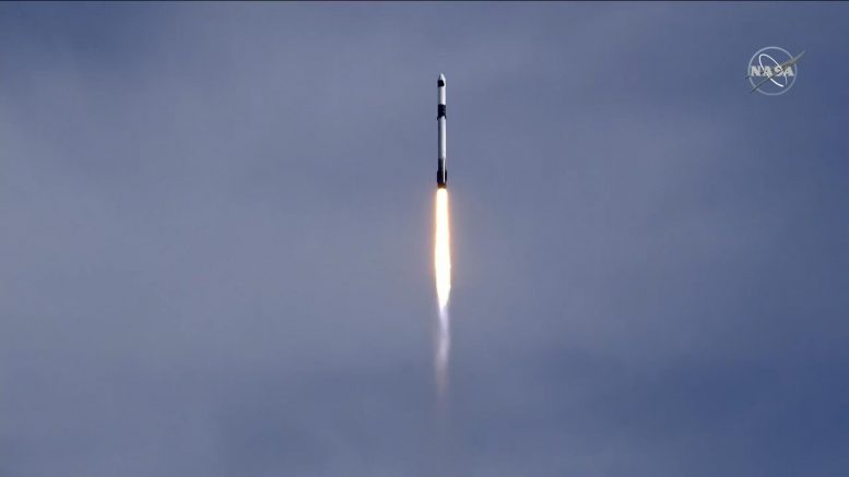最新的SpaceX Dragon Resupply航天器将通过NASA科学调查和新的Airlock进入国际空间站