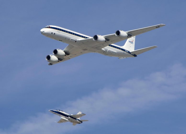 美国宇航局的DC-8飞行科学实验室返回飞行
