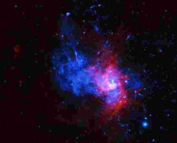 在银河系中发现罕见的恒星爆炸的缺陷遗骸